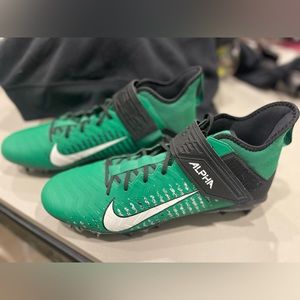 Nike mens Alpha Menace Pro 2 Mid Cleat (Size 15) Green